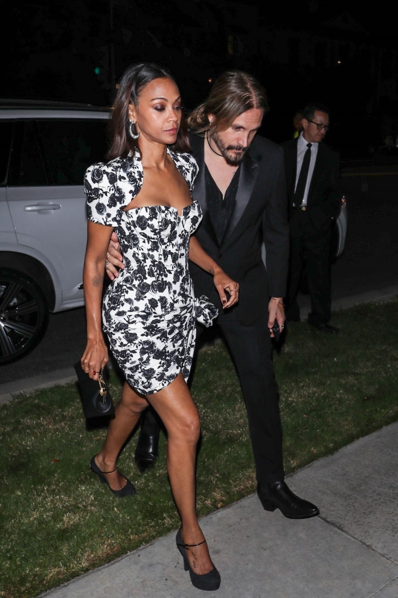 Zoe Saldana – Arriving at Leonardo DiCaprio’s 49th Birthday Party in