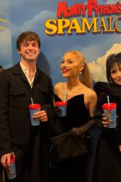 Ariana Grande 12/11/2023