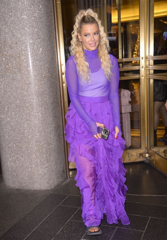 Ariana Madix Exiting the NBC Building in New York 12/06/2023