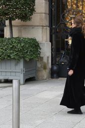 Ashley Olsen and Mary Kate Olsen - Stroll Together in Paris 12/18/2023
