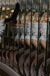 Beyonce - Photo Shoot at the LONDON Premiere of "Renaissance: A Film By Beyoncé" November 2023