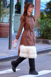 Emily Ratajkowski Strolling in Style Through The West Village, New York 12/15/2023