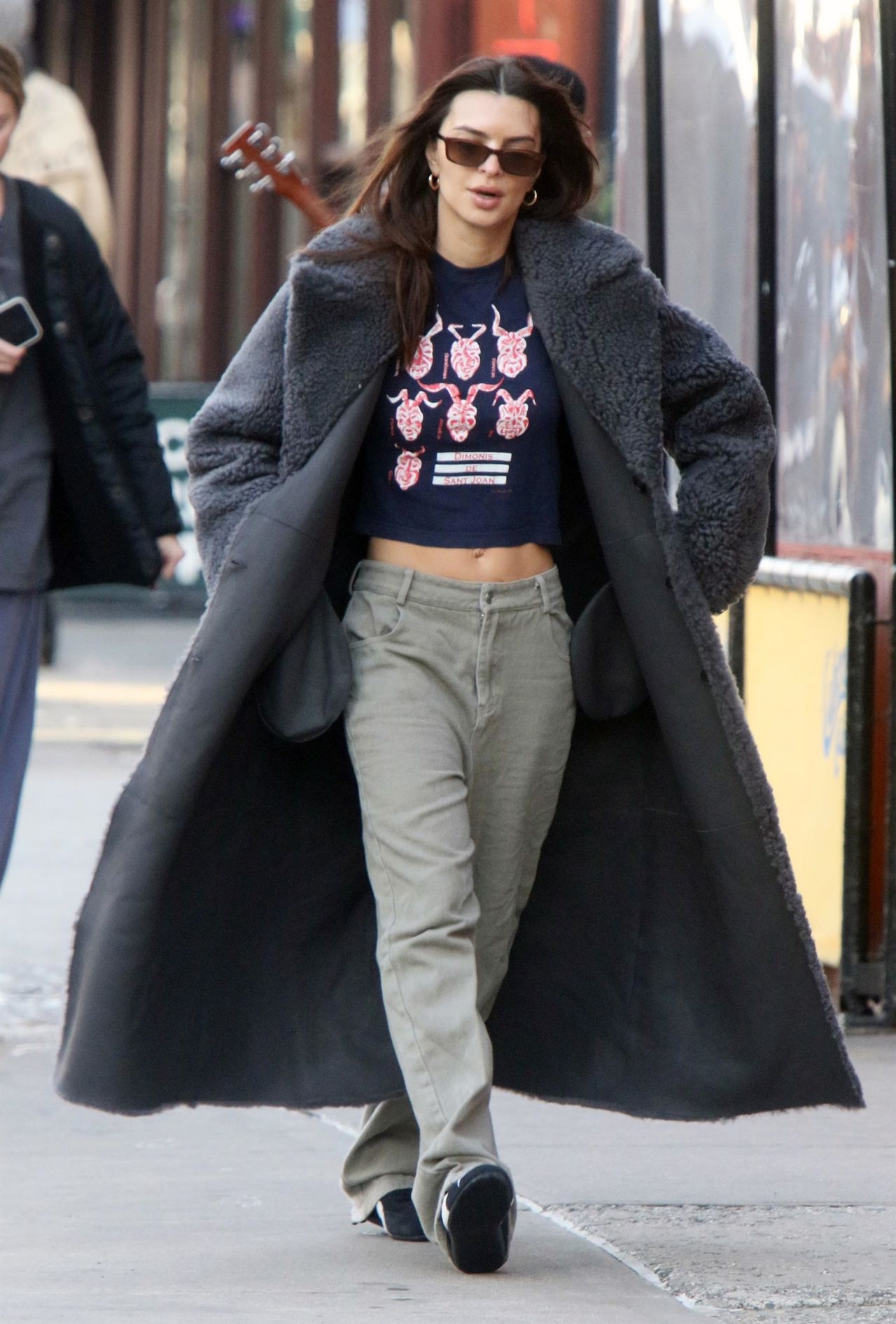 Emily Ratajkowski Wears a Fur Coat and Slippers in New York 12/01/2023 ...