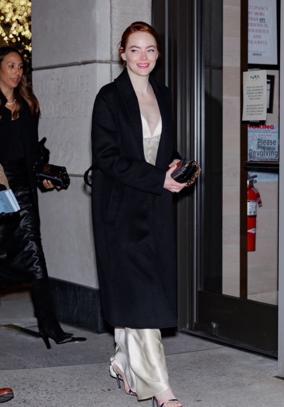 Emma Stone Arriving at Fox Searchlight