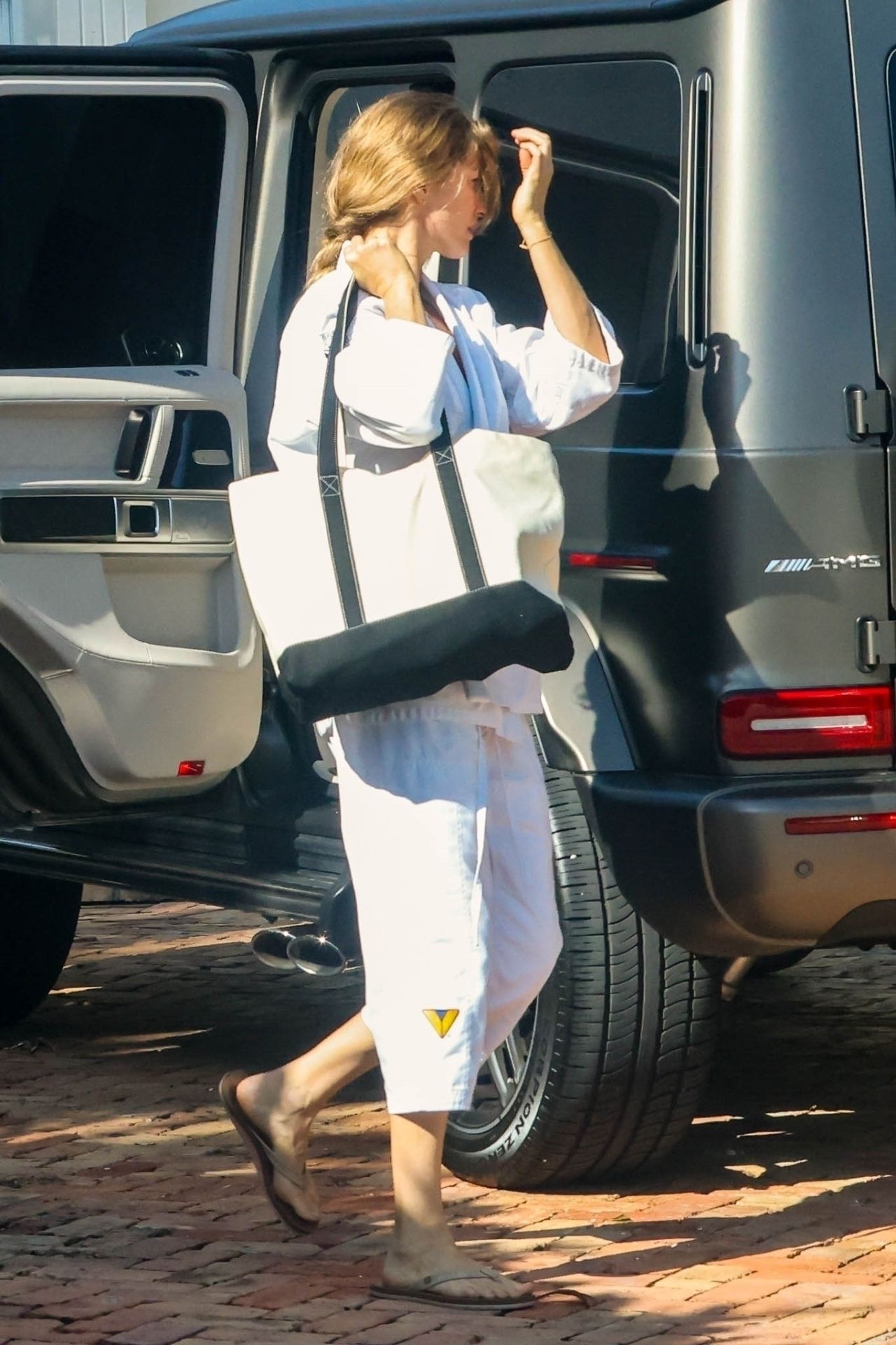 Gisele Bundchen Arriving at Joaquim Valente's Jiu-Jitsu Gym in Miami 12