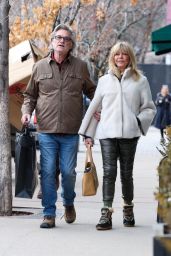 Goldie Hawn and Kurt Russell Shopping in Aspen 12/18/2023