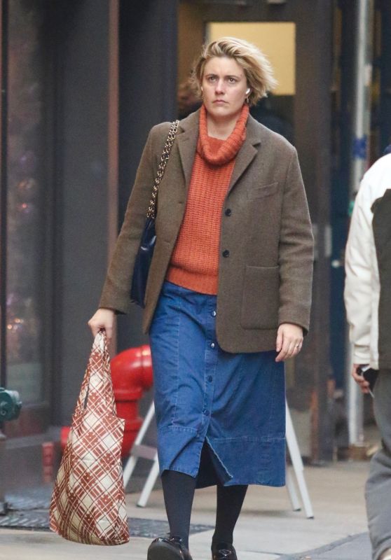 Greta Gerwig in Casual Outfit in New York 12/26/2023