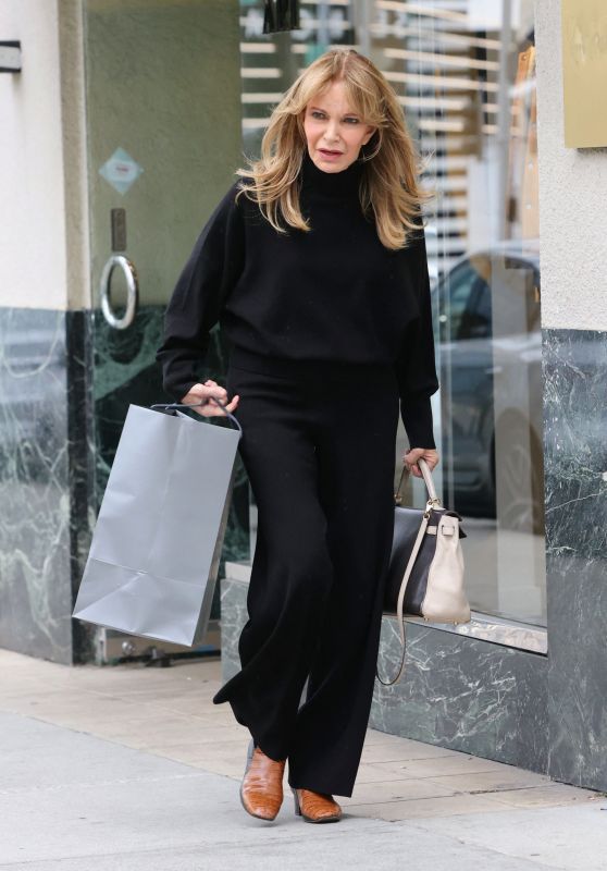 Jaclyn Smith - Holiday Shopping in LA 12/819/2023