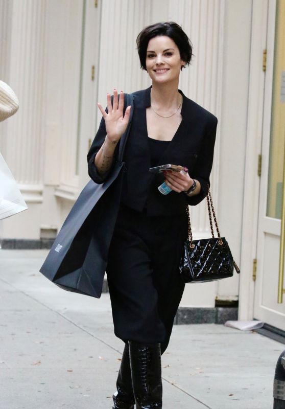 Jaimie Alexander - Out in SoHo 12/28/2023