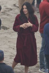 Jenna Dewan - "The Rookie" Set at the Beach in Malibu 12/18/2023