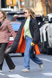 Jennifer Lawrence in Casual Outfit in New York City 12/09/2023