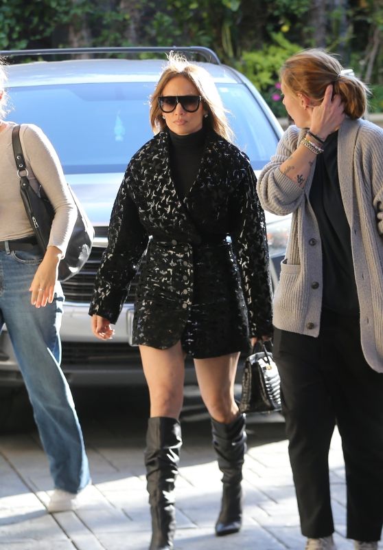 Jennifer Lopez at the Four Seasons Hotel in Beverly Hills 11/30/2023