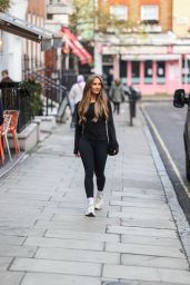 Jessie Wynter in Leggings in London 12/09/2023