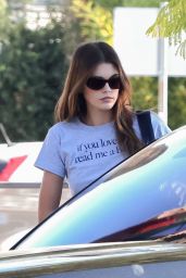 Kaia Gerber - Out in Los Feliz 12/05/2023