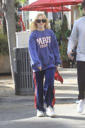Kathryn Newton Christmas Shopping in Beverly Hills 12/23/2023
