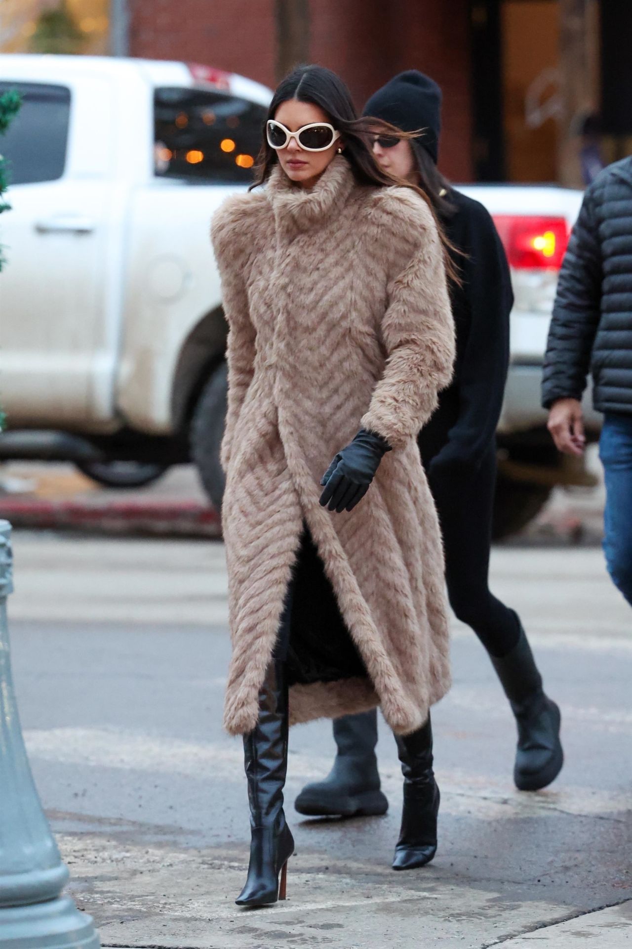 Kendall Jenner Street Style - Aspen 12/19/2023 • CelebMafia