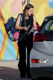 Kristen Bell - Out in Los Angeles 12/03/2023