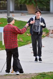 Kristen Stewart and Dylan Meyer Enjoys a Day of Golf in Griffith Park 12/28/2023
