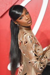 Leomie Anderson – Fashion Awards 2023 in London 12/04/2023 (more photos)