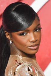 Leomie Anderson – Fashion Awards 2023 in London 12/04/2023 (more photos)