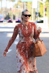 Molly Sims - Out in Los Angeles 12/05/2023