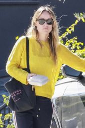 Olivia Wilde Casual Style - Los Angeles 12/09/2023