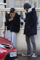 Sophie Turner With New Boyfriend Peregrine Pearson in London 12/08/2023