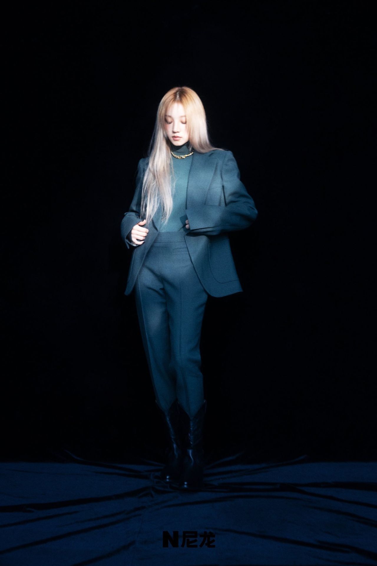 Yuqi ( (G)I-DLE ) - Nylon China December 2023 • CelebMafia