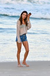 Alessandra Ambrosio on a Beach Day in Florianópolis 01/03/2023