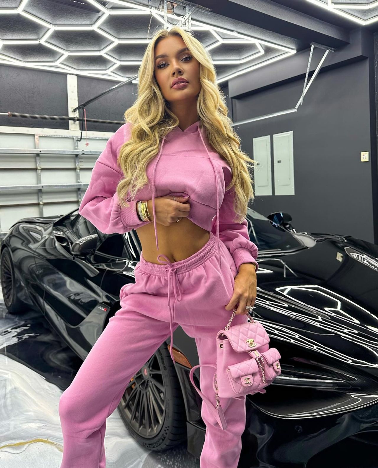 Alexa Collins 01/17/2024 • CelebMafia