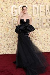 Allison Williams at Golden Globe Awards 2024