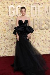 Allison Williams at Golden Globe Awards 2024