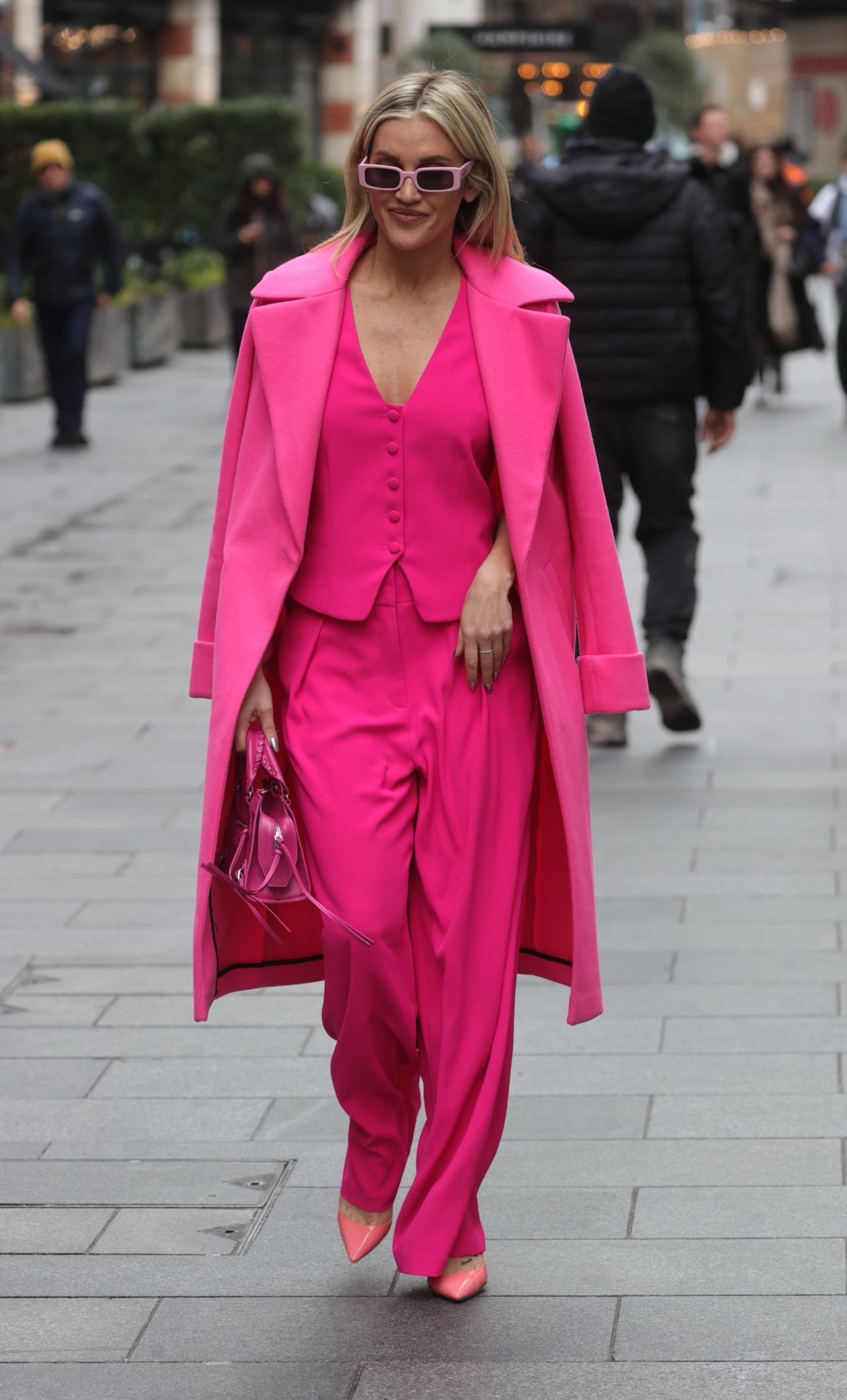 Ashley Roberts in Pink in London 01/05/2024 • CelebMafia
