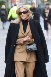Ashley Roberts Out in London 01/11/2024