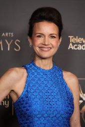 Carla Gugino - Creative Arts Emmy Awards in Los Angeles 01/06/2024