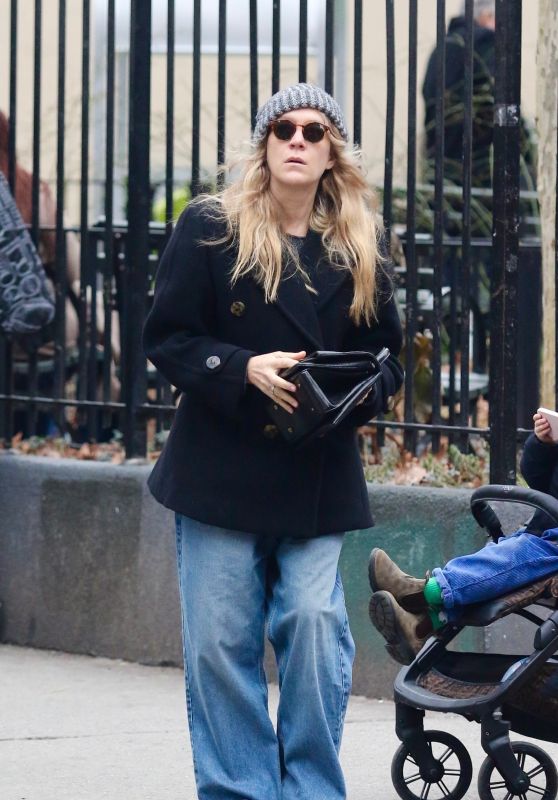 Chloe Sevigny in Baggy Jeans in New York 01/27/2024