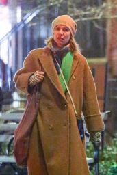 Claire Danes Shopping in New York 01/03/2023