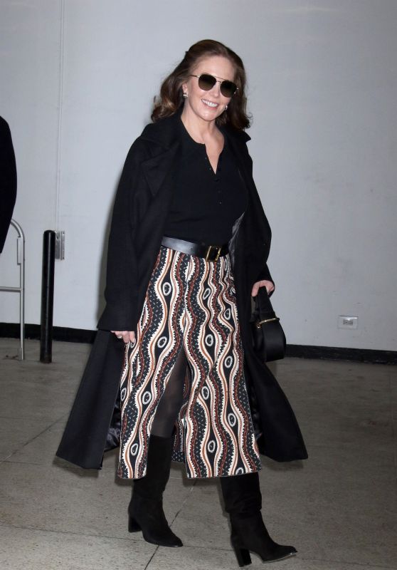 Diane Lane Visits The Drew Barrymore Show in New York 01/23/2024