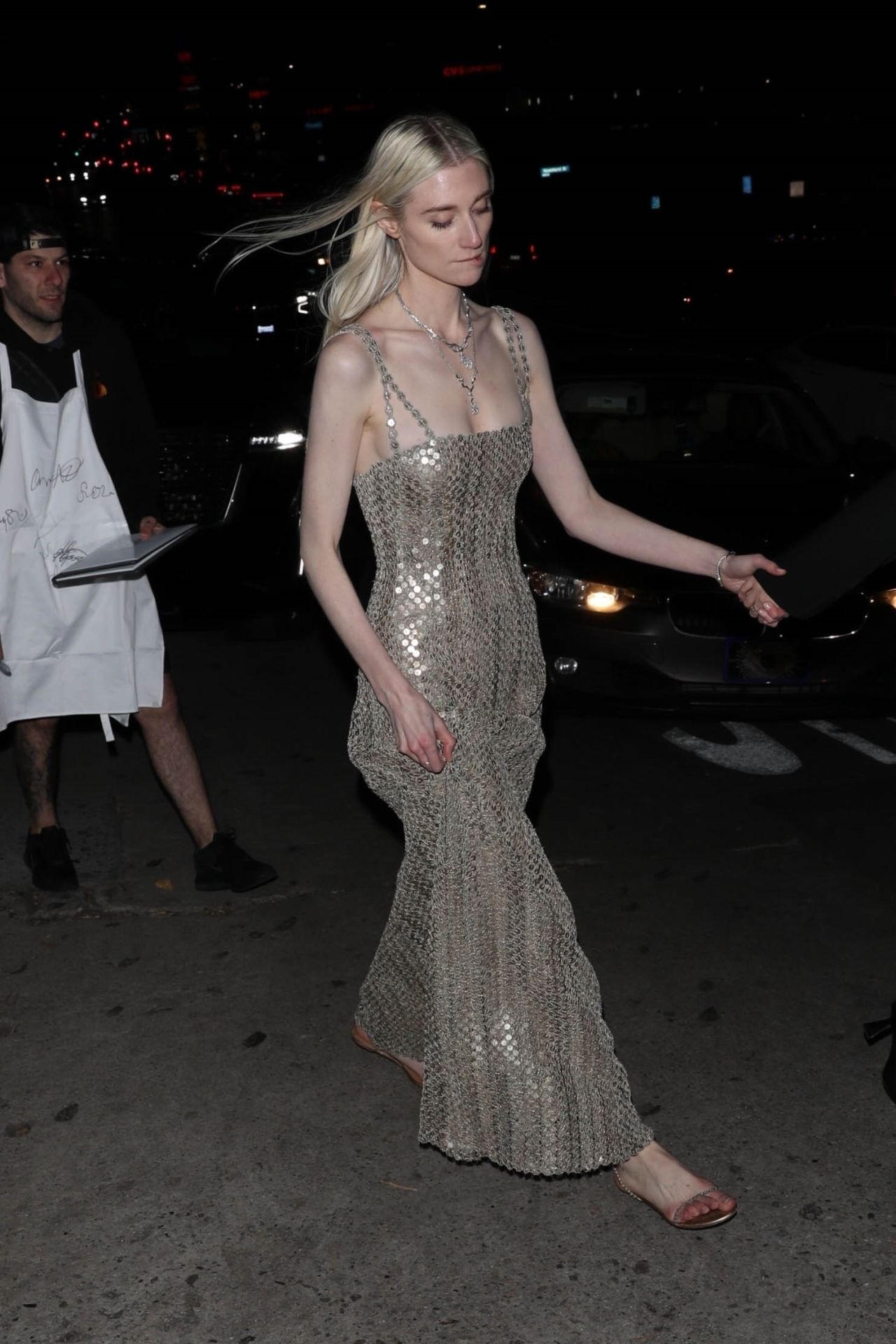 Elizabeth Debicki Exits the Golden Globes Afterparty at Chateau Marmont ...