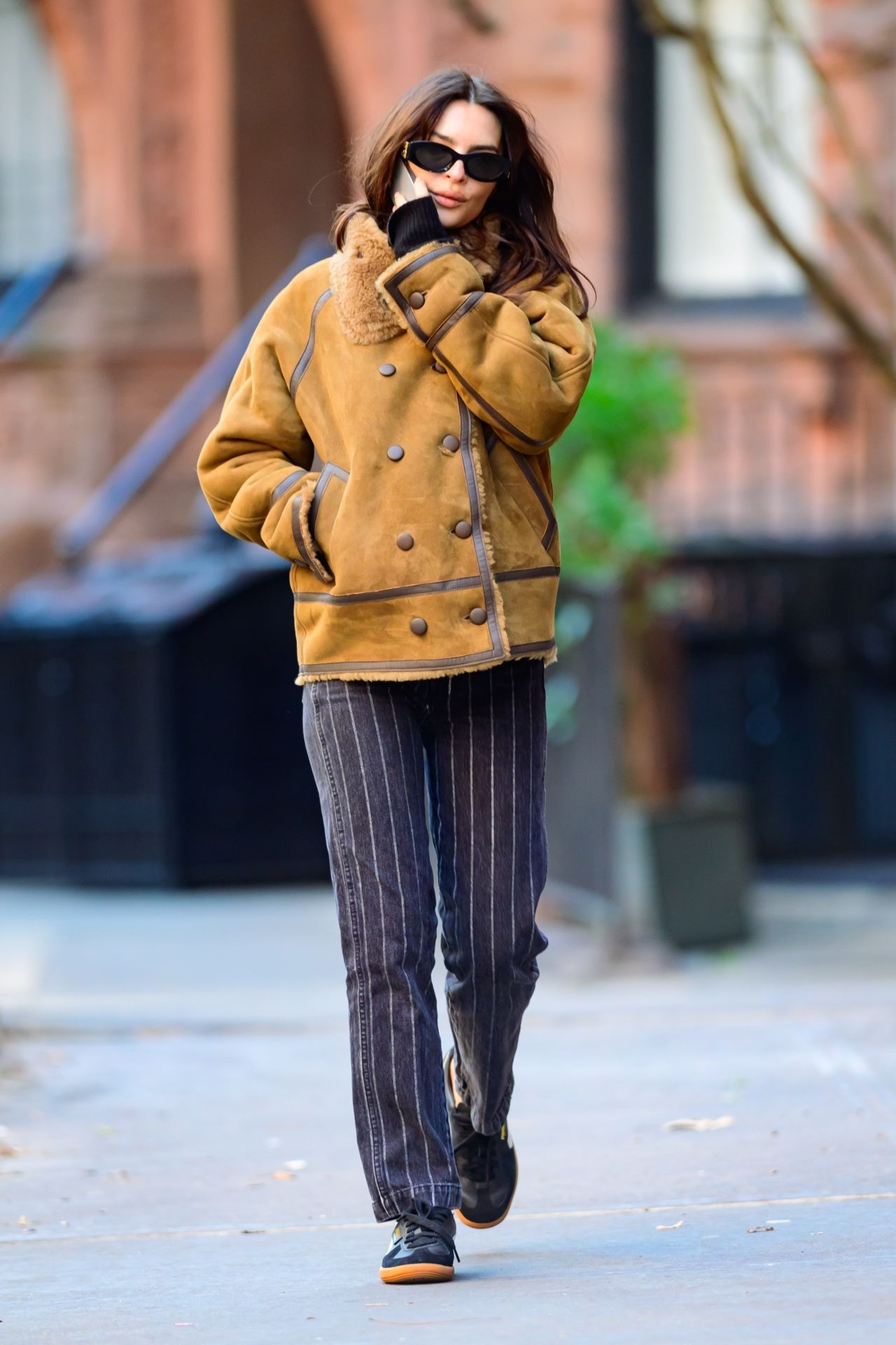 Emily Ratajkowski Winter Street Style - New York 01/12/2024 • CelebMafia