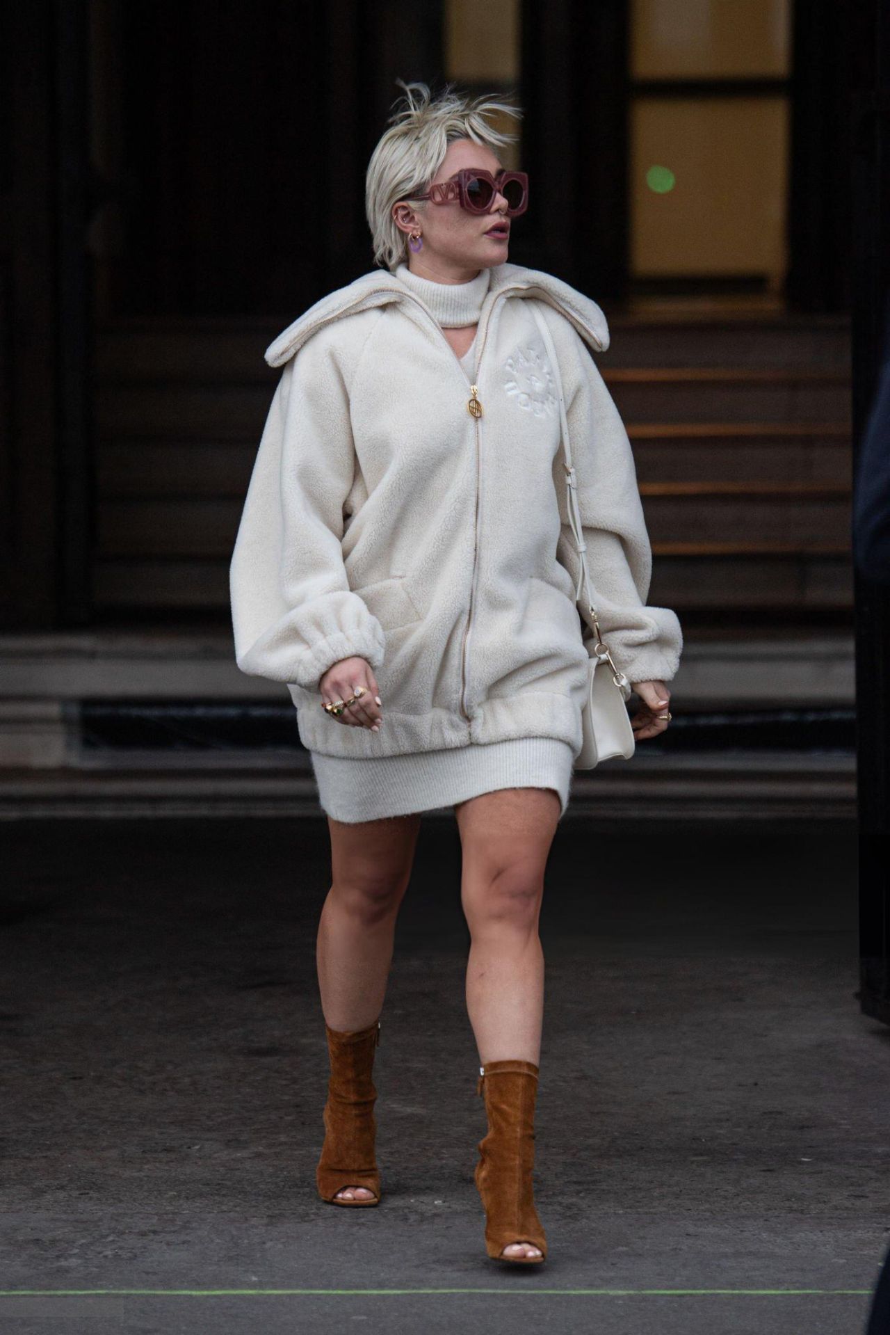 Florence Pugh Street Style Paris 01 23 2024 CelebMafia   Florence Pugh Street Style Paris 01 23 2024 5 