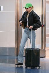 Gigi Hadid and Bradley Cooper at an Airport in New York 01/23/2024