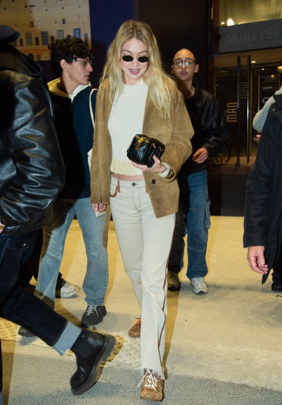 Gigi Hadid Leaving the Loulou Restaurant in Paris 01/27/2024