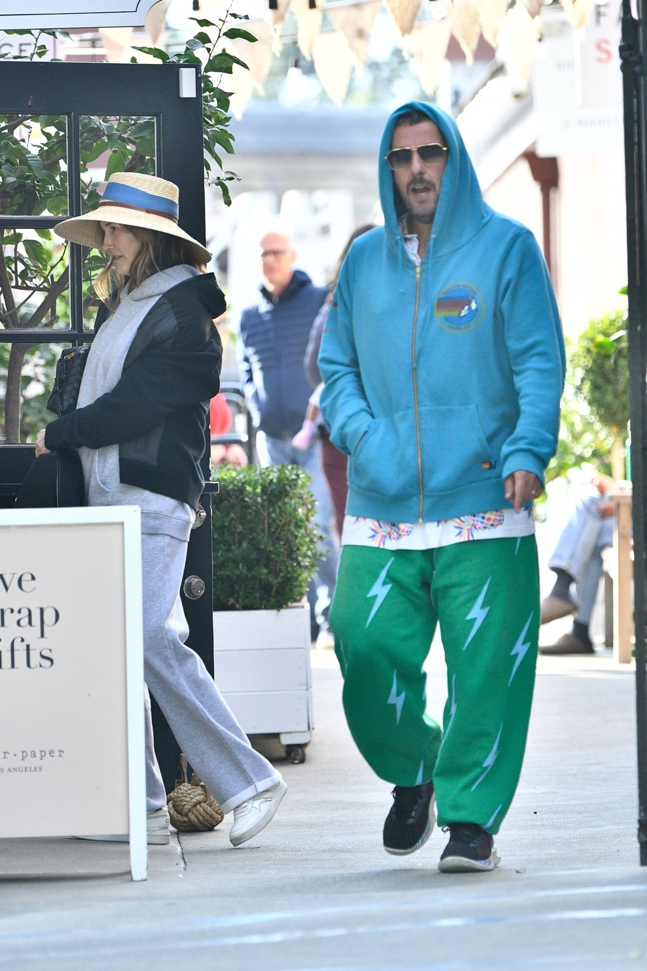 Jackie Sandler and Adam Sandler Shopping at Brentwood Country Mart 01 ...