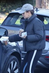 Jennifer Garner on a Chilly Morning in Brentwood 01/09/2023