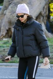 Jennifer Garner Solo Walk in LA 01/16/2024