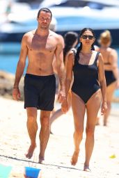 Jessica Gomes at Chinamans Beach in Sydney 01/13/2024