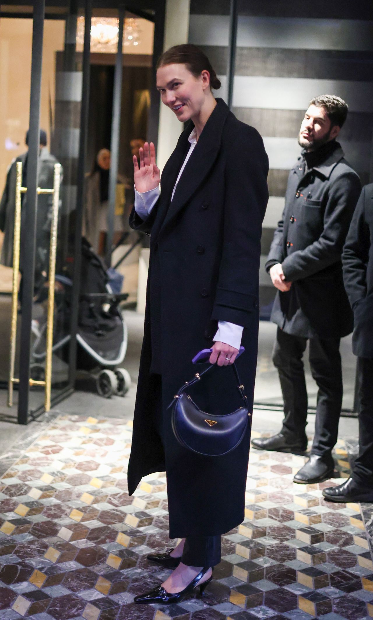 Karlie Kloss Out On A Stroll In Paris 01 21 2024 CelebMafia   Karlie Kloss Out On A Stroll In Paris 01 21 2024 4 