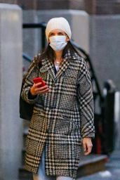Katie Holmes in Grey and Black Coat in New York 01/19/2024