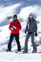 Katy Perry Snowboarding in Aspen 01/06/2024